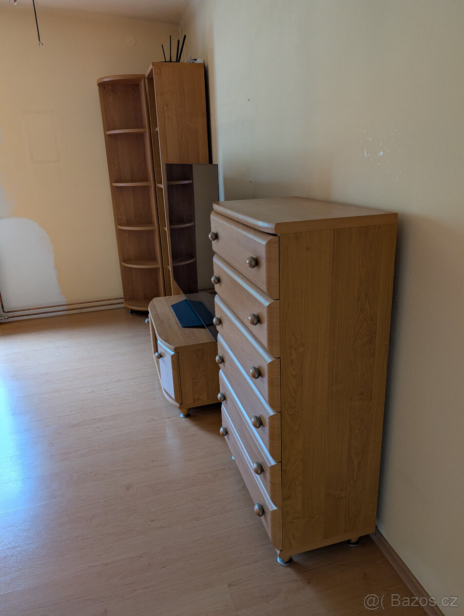 Obývací stěna + konferenční stolek - 5