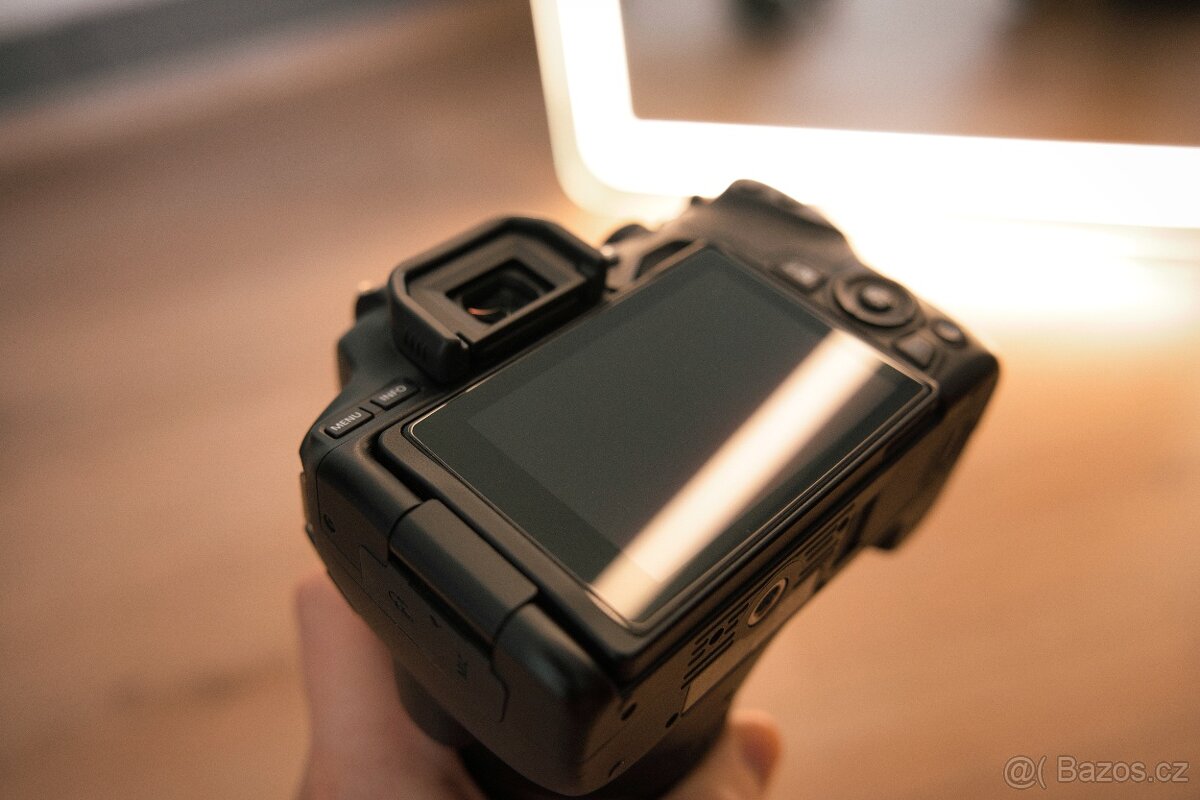 Canon EOS 250D – kompletní set - 5