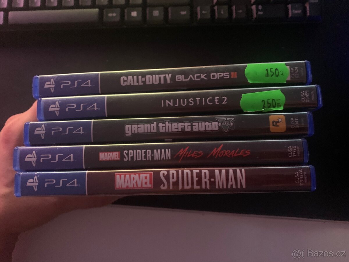 PlayStation 4 slim 500 giga - 5