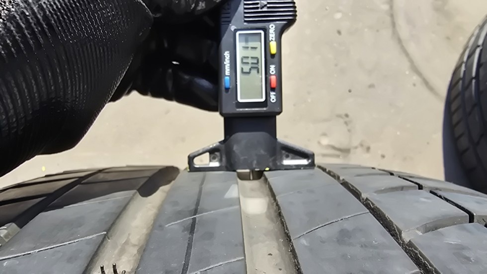 Letní pneu 275/35/19 Michelin Run Flat - 5