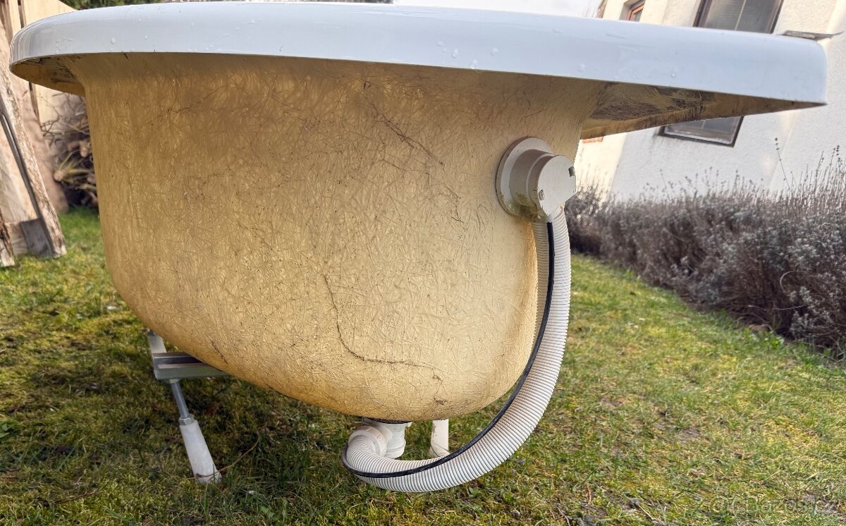 Acrylátová vana 152x95x 63 cm - 5