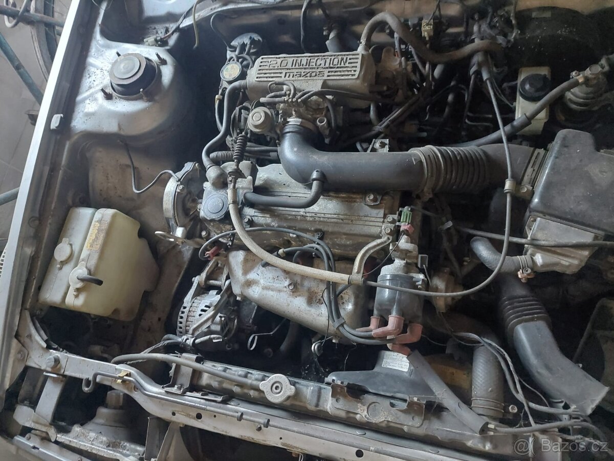 Mazda 626 GLX coupe - 5