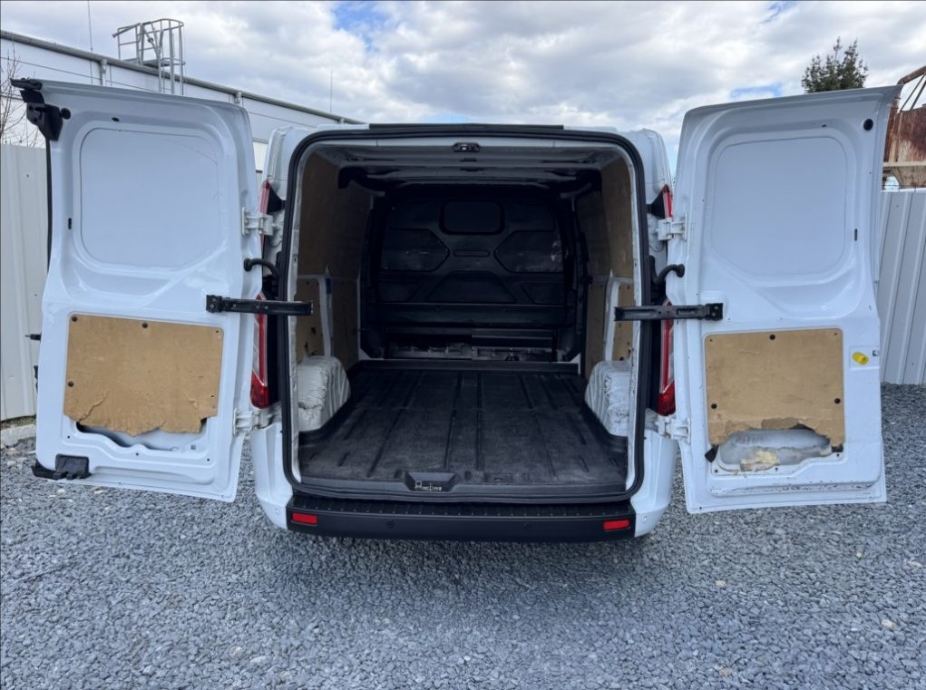 Prodám Ford Transit Custom 2,0 TDCi L1H1 DPH 1.maj ČR - 5