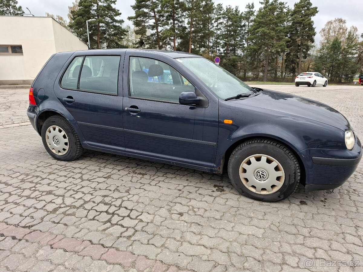 Vw Golf 1,4i - 5