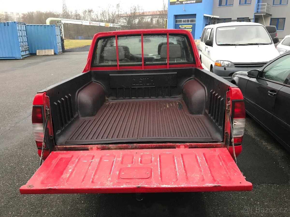 Nissan Navara Diesel Hardtop