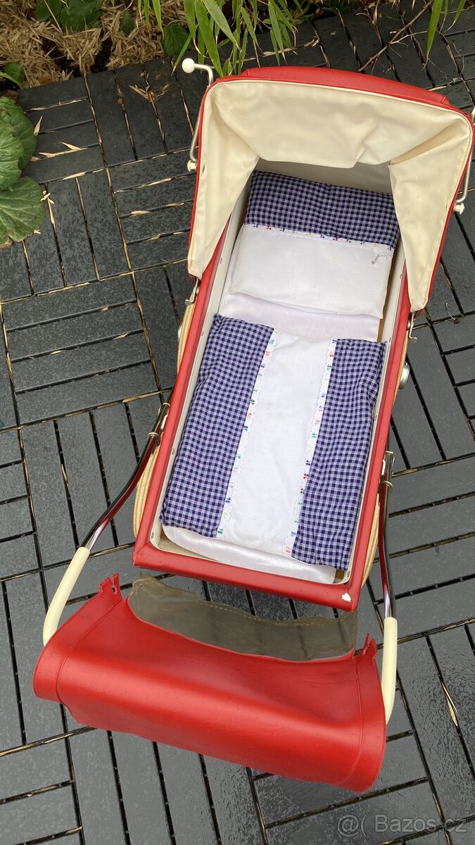 Retro kočárek pro panenky - TDV Duchcov - 5