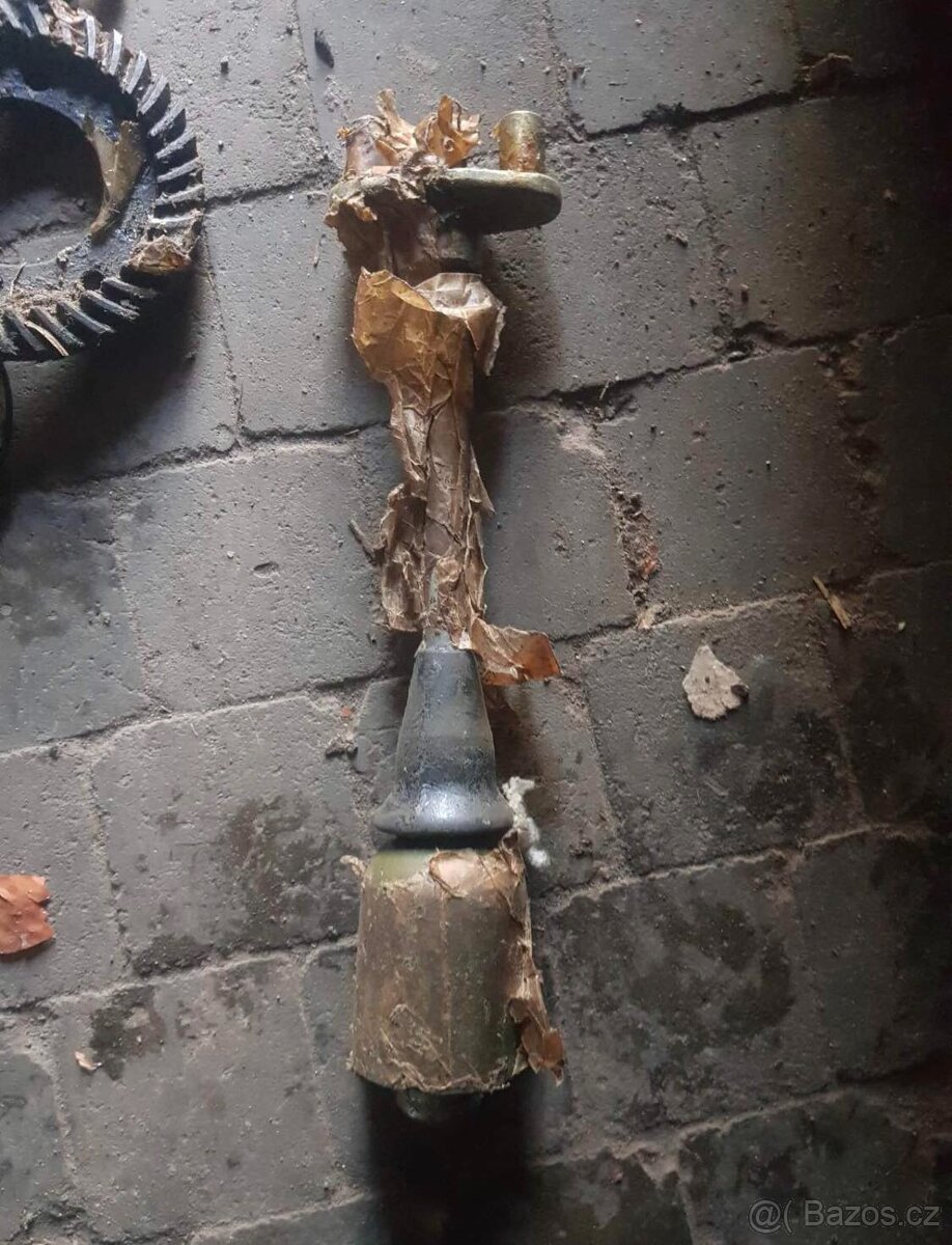 Originální nové náhradní díly z vojenského depozitu spojka - 5