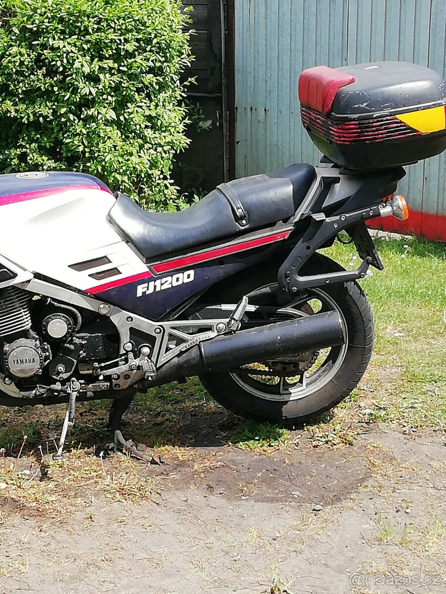Yamaha FJ 1200 - 5