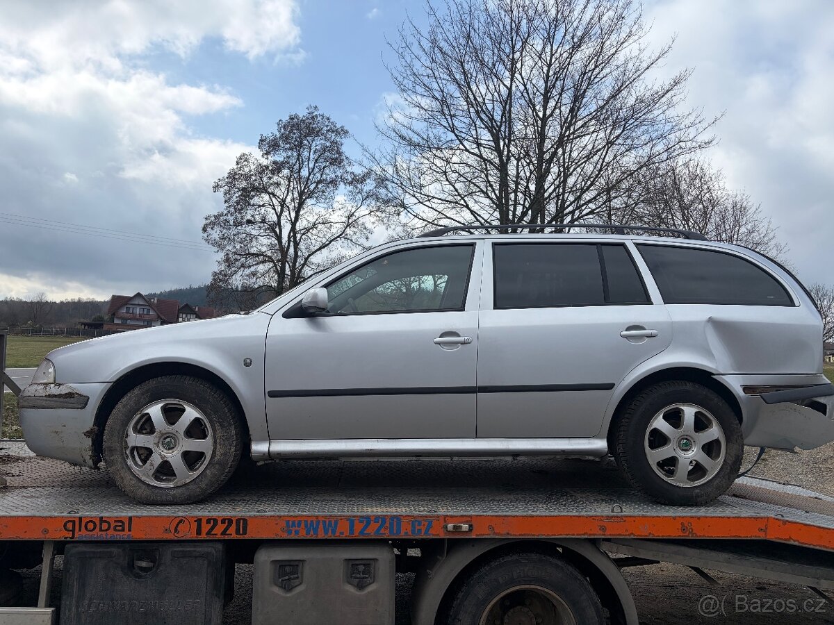 Díly Octavia tour combi rv 2009 - 5
