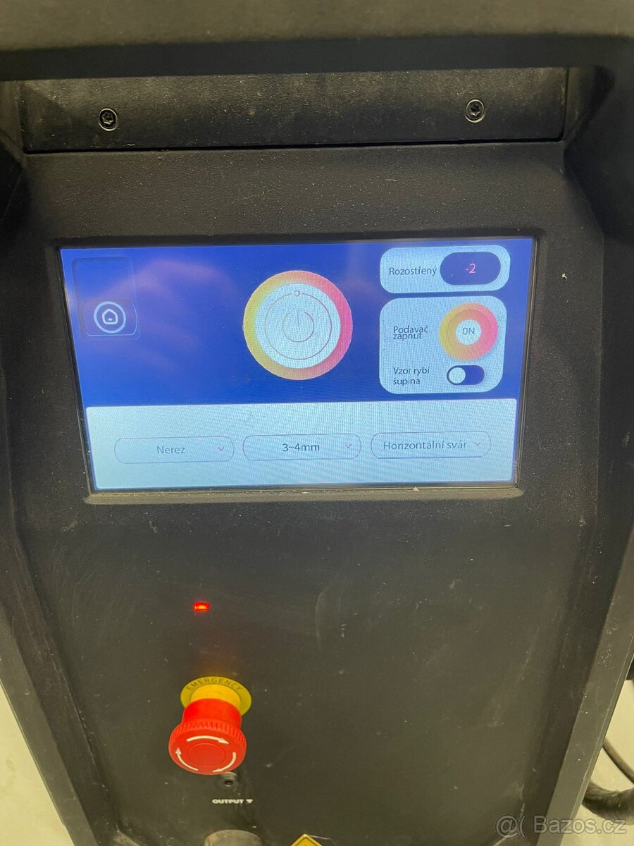 Profesionální laserová svářečka - předváděcí stroj - 5