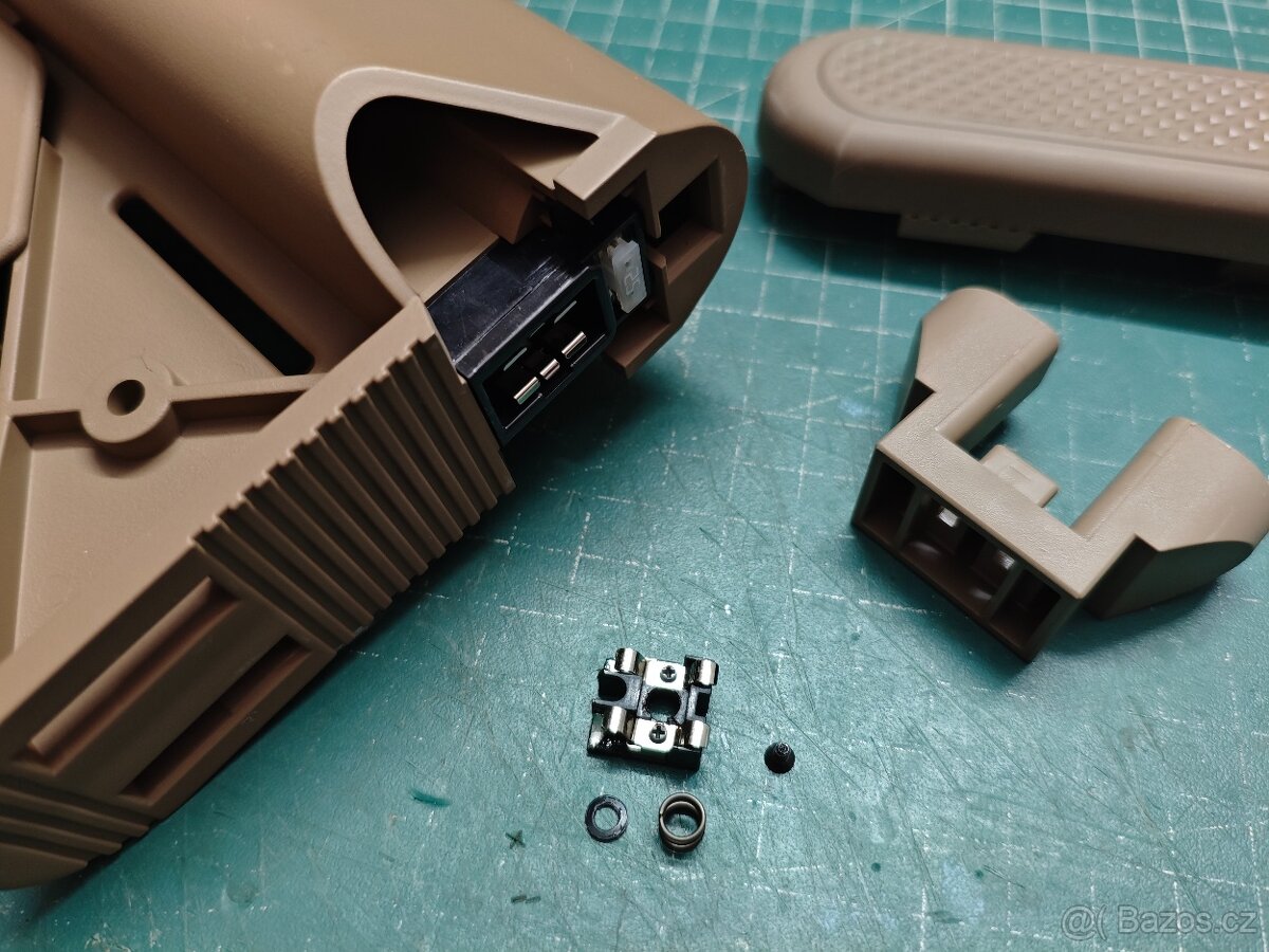 Tokyo Marui pažba M4 NGRS - 5
