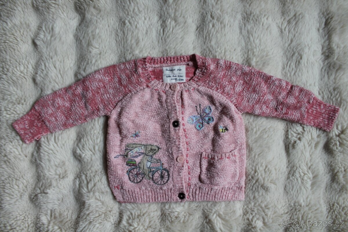 svetr se zajícem na kole Next - 5
