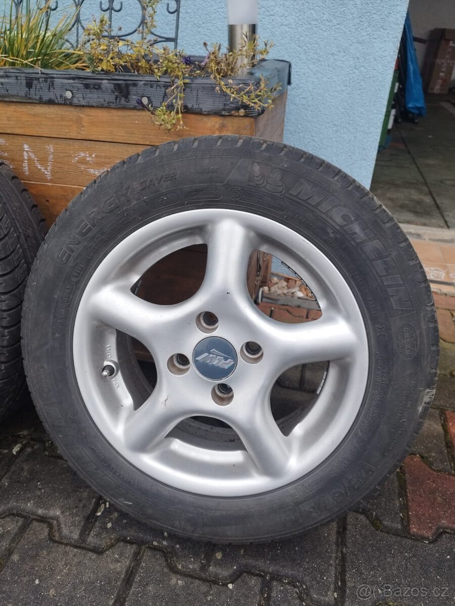 Pneu , kola Michelin - 5