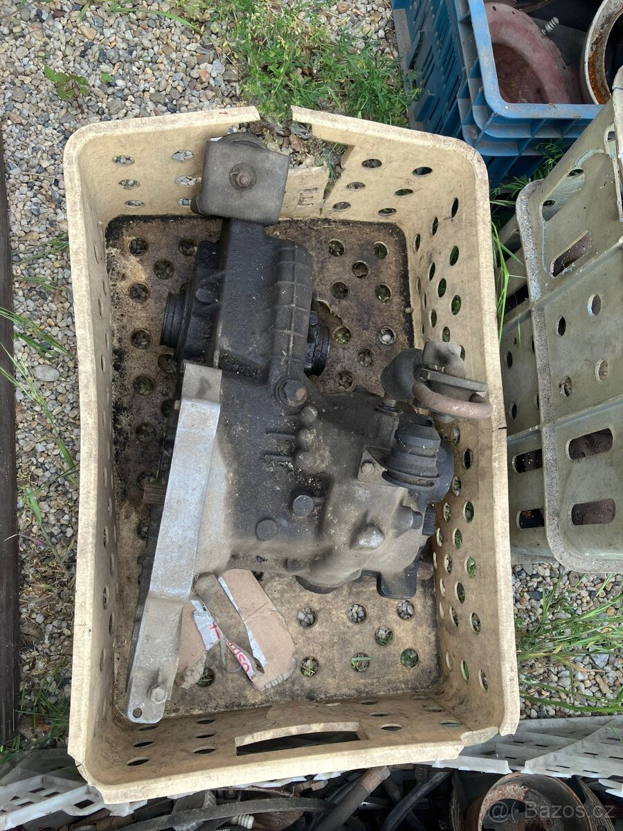 náhradní díly trabant 601 - 5