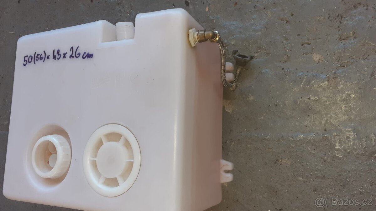 Nádrže na čistou do karavanu - 5