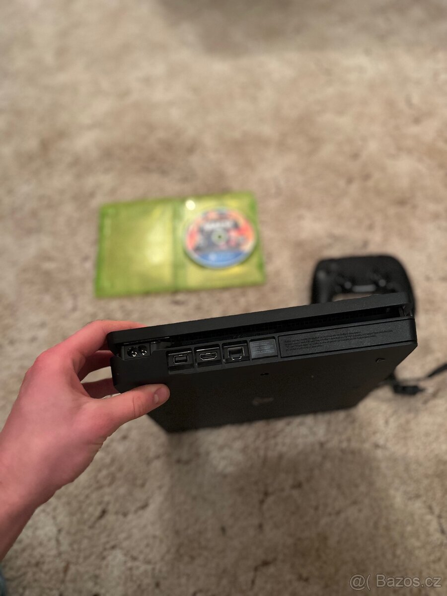 Sony PlayStation 4 sllim - 5