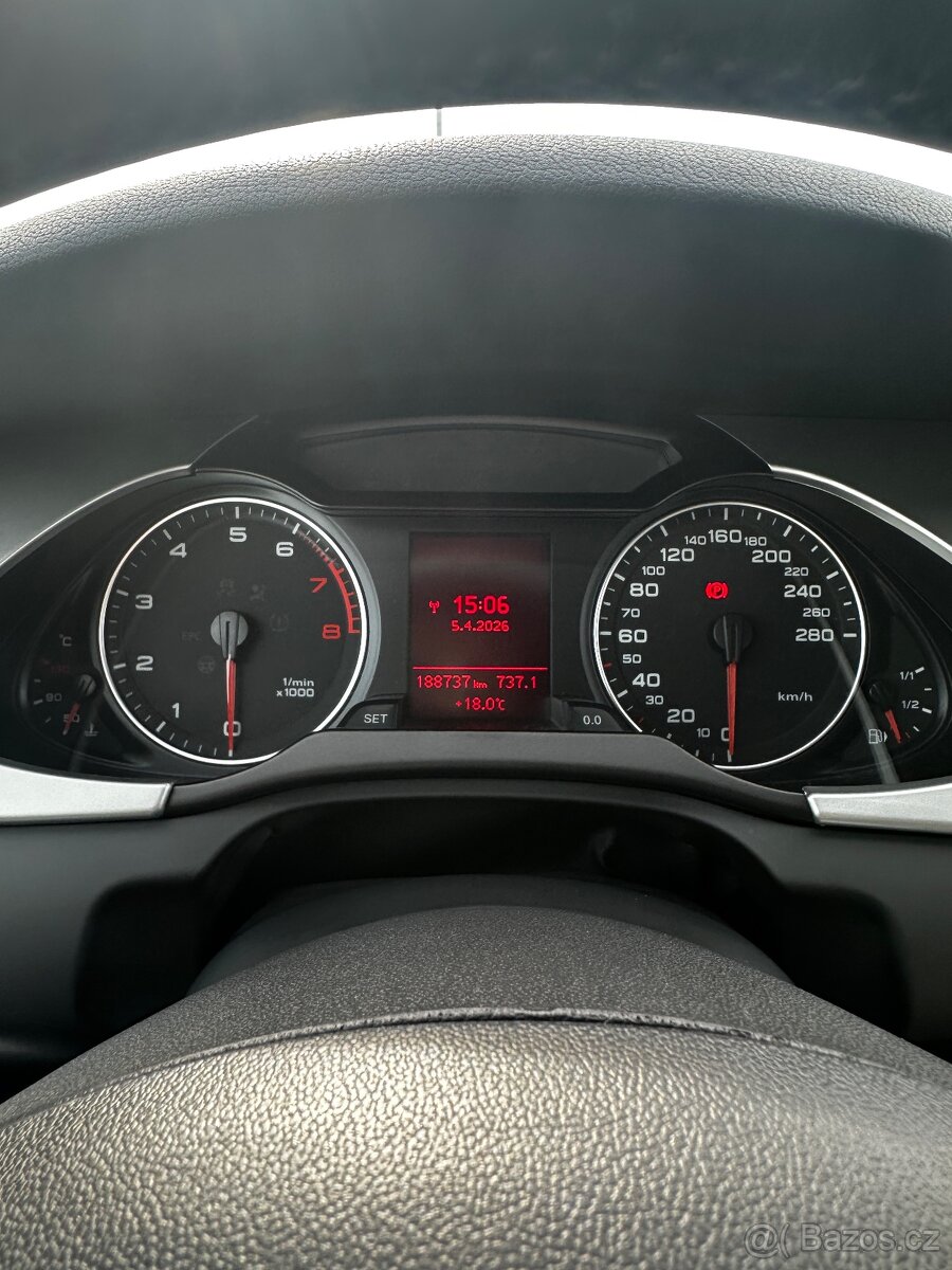 Audi A4 B8 S-line - 5