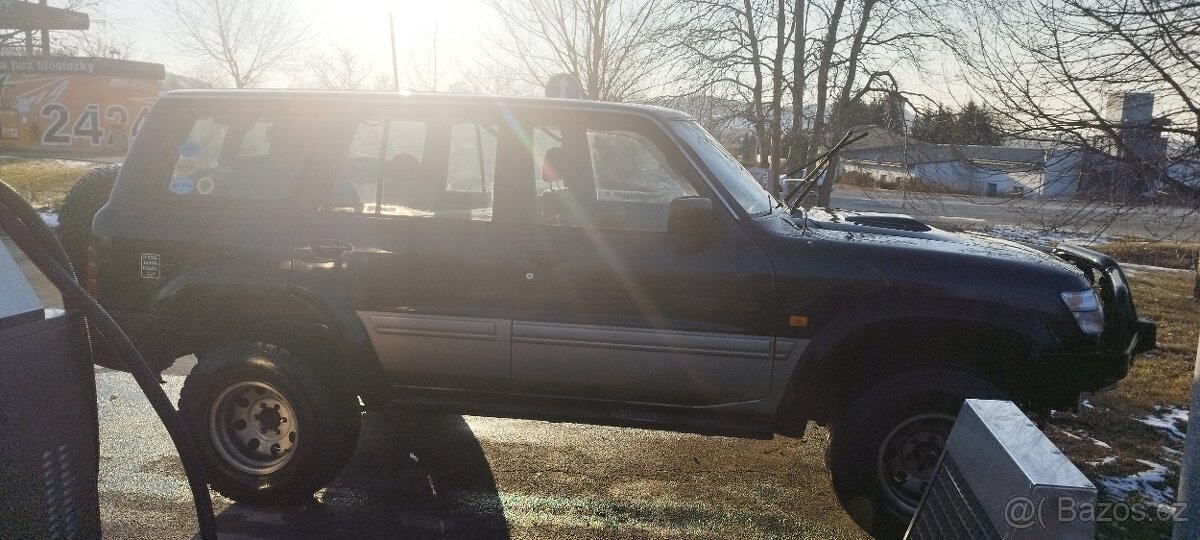 Nissan patrol y61