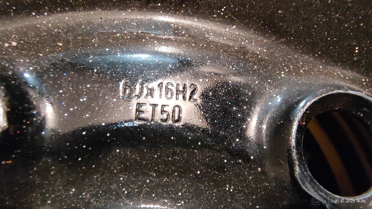 Letní pneu koncern VW 205/60 R16 96V - 5