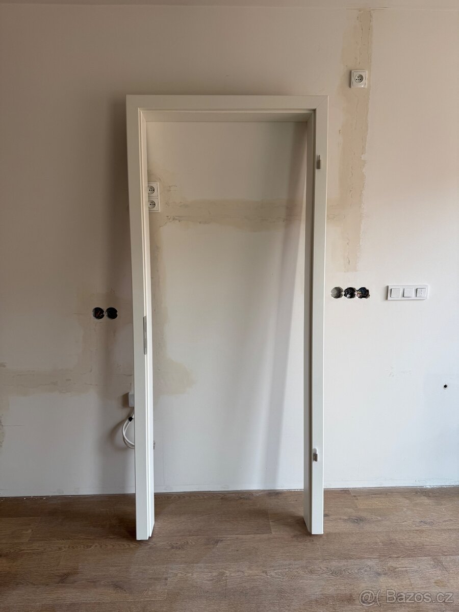 Prodám: Interior dveře Vekra, bíle, G1 sklo, pravé - 80x210 - 5