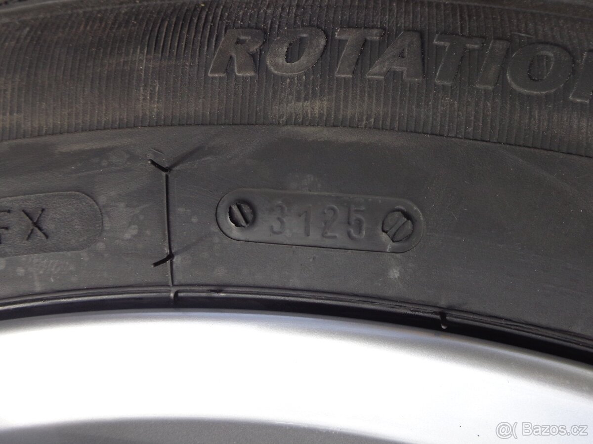 Alfa Romeo Stelvio zimna sada kol 235/55R19 - 5