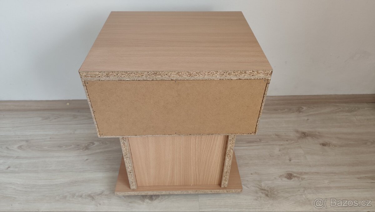 Noční stolek - 5