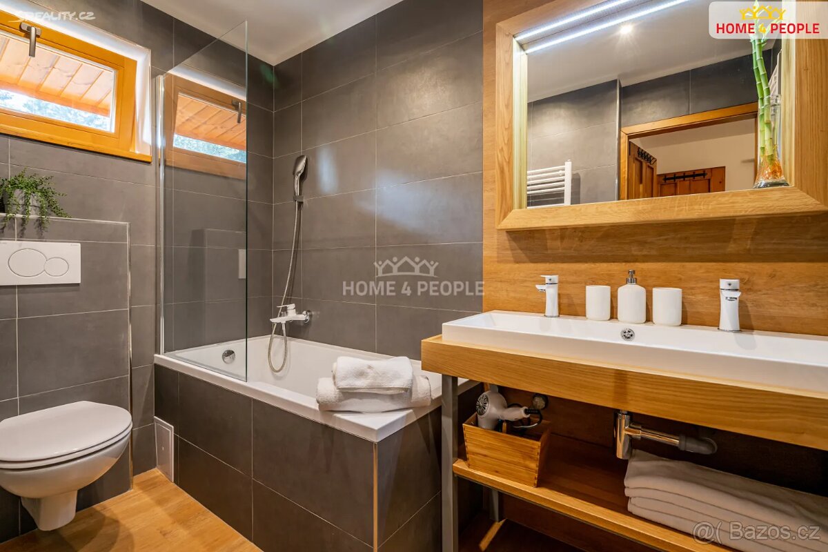 Prodej bytu 4+kk - 5