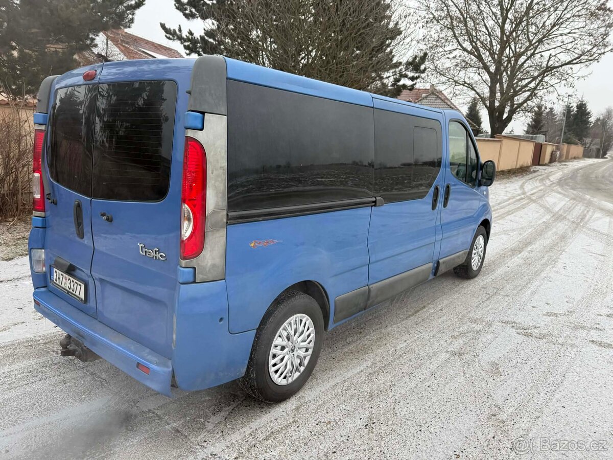 Renault Trafic 2.0 dci 9 míst - 5