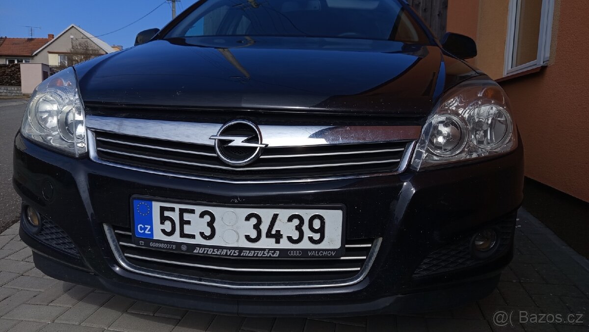 Auto Opel Astra Caravan - 5