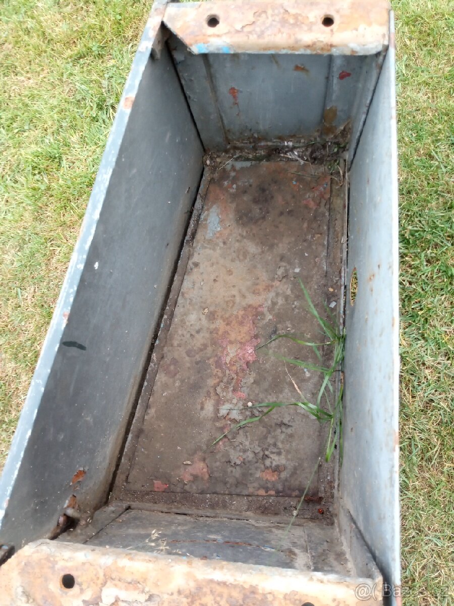 Kaslík baterie zetor - 5