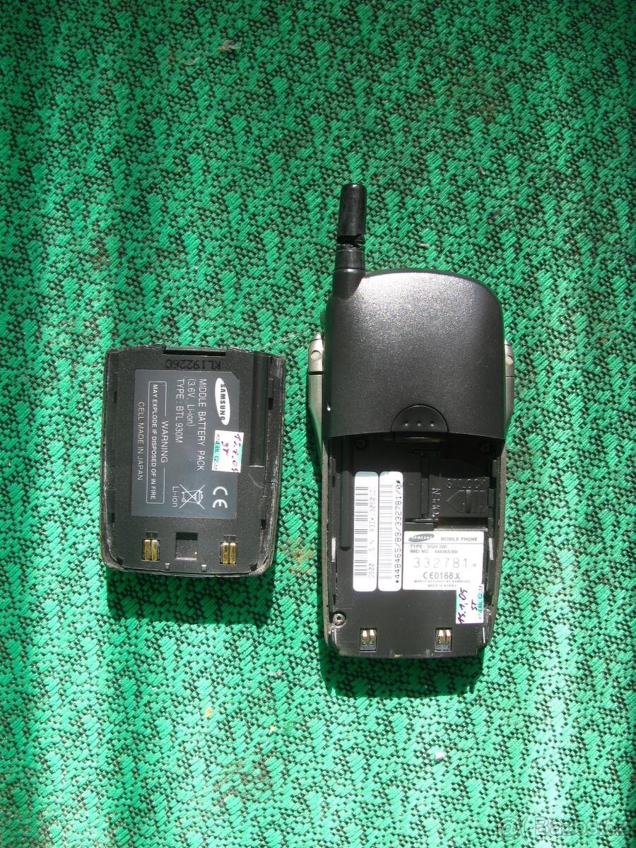 SAMSUNG SGH 500 pro sběratele z období ~ 2000 - 5