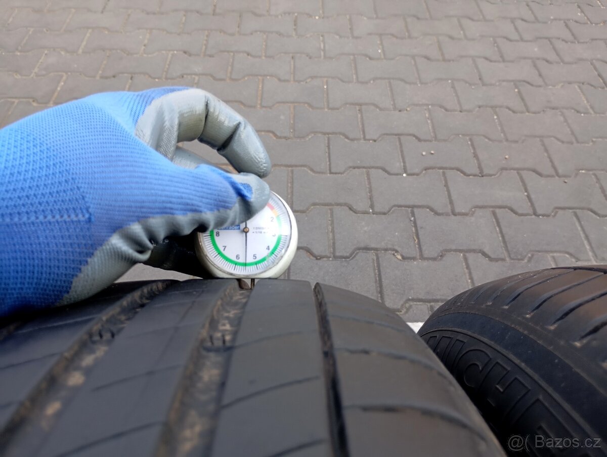 215/65/17 letní pneu michelin - 5