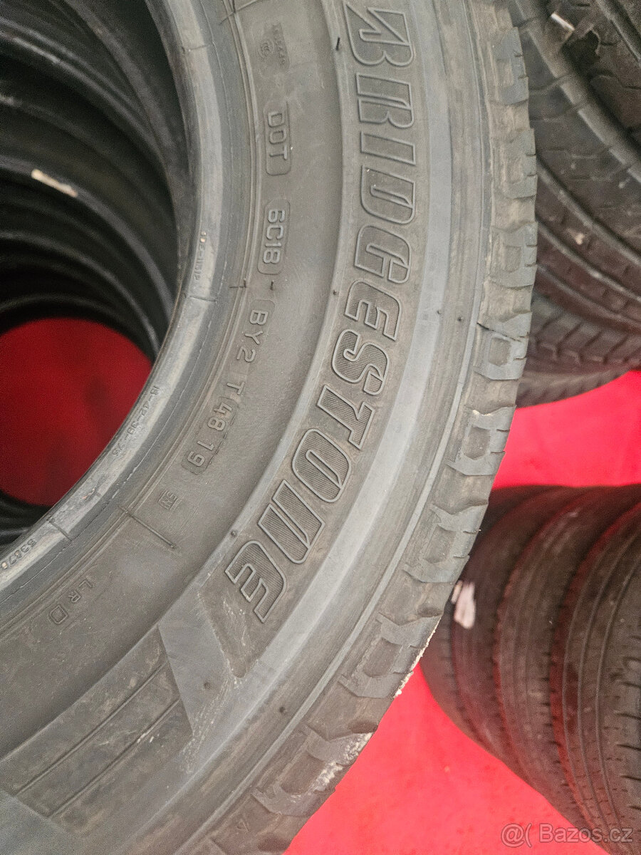 215/70R15C 109/107S Bridgestone - 5