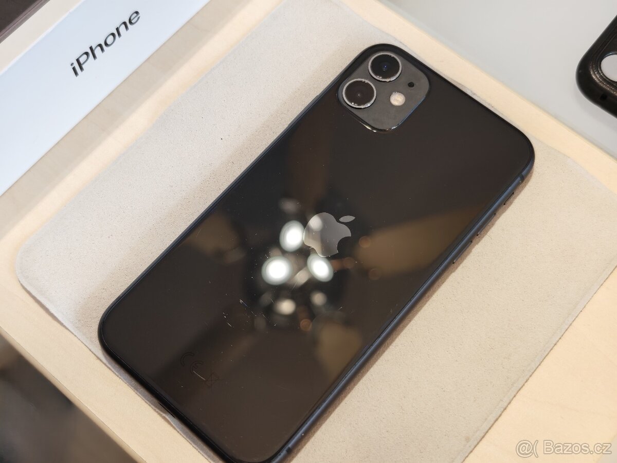 Apple iPhone 11 256 GB, černý - 5