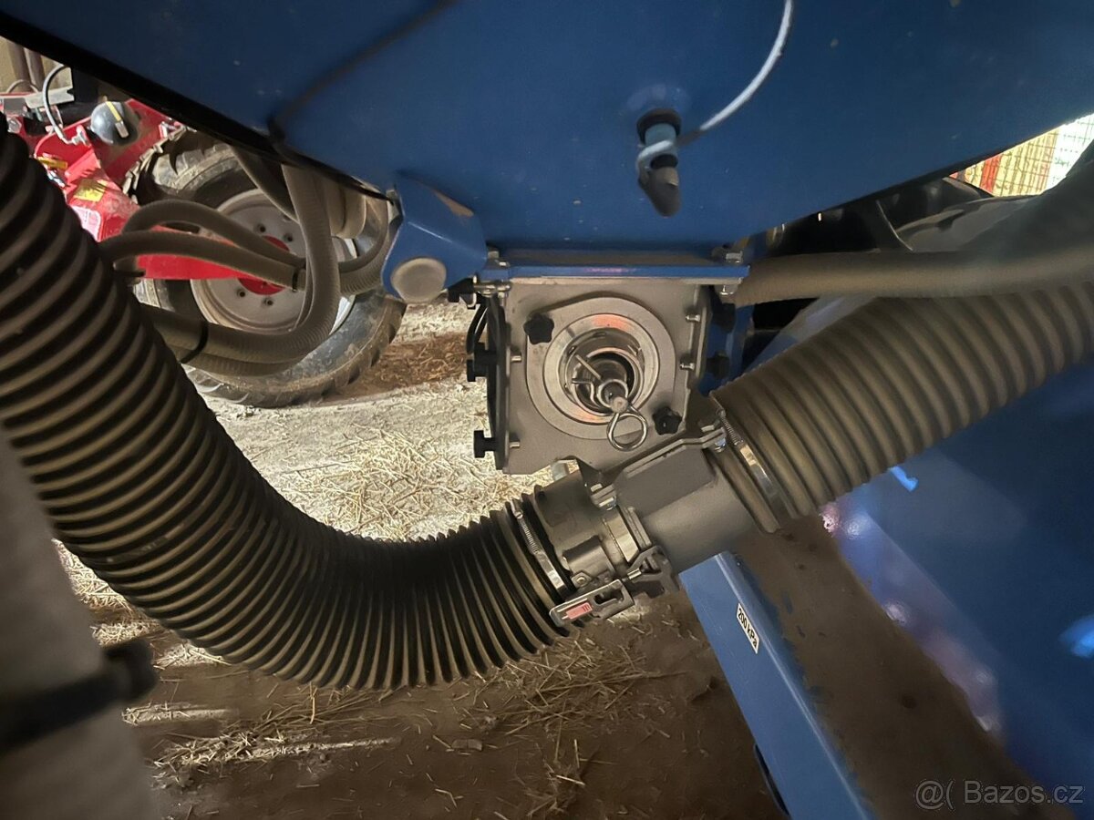 FARMET secí stroj 4m - 5