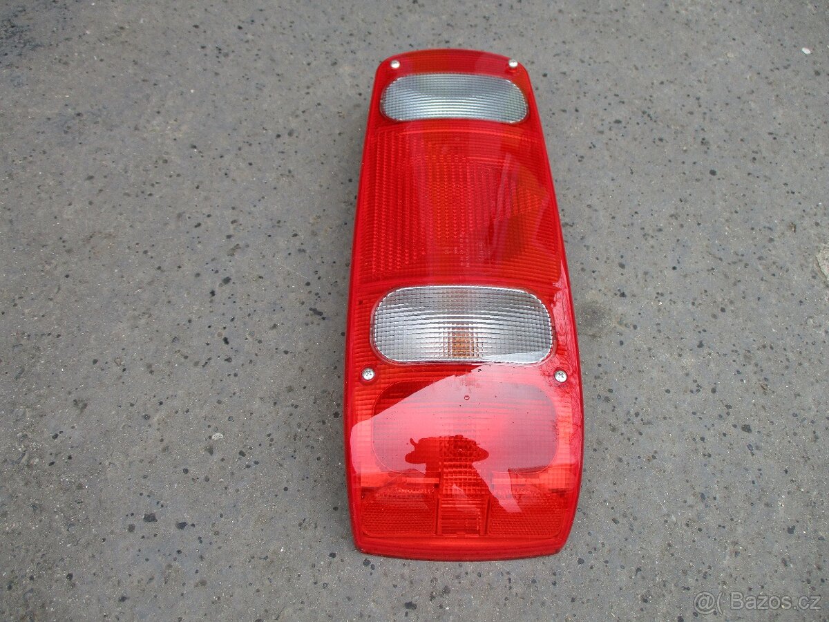 zadní světlo na karavan - 5
