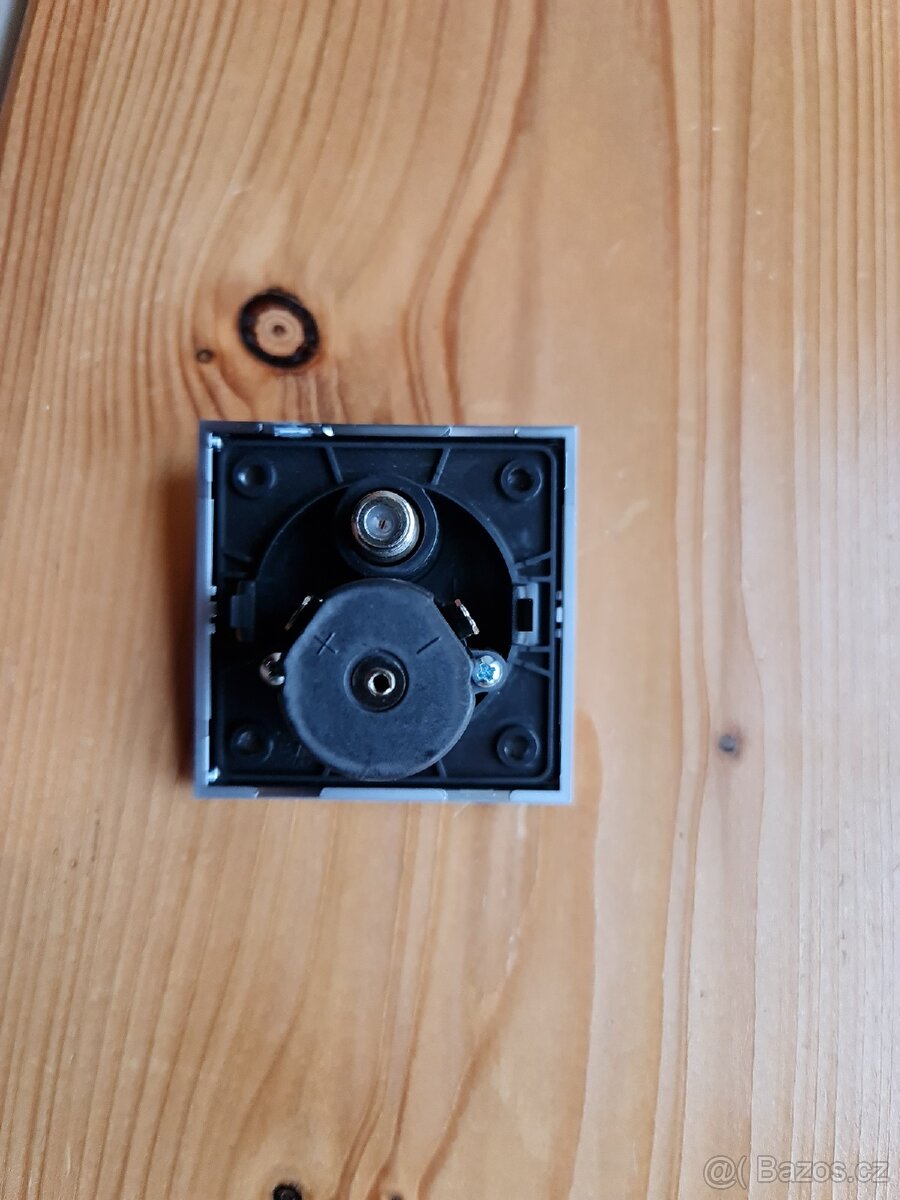Zásuvky Berker Integro NOVÉ - 5