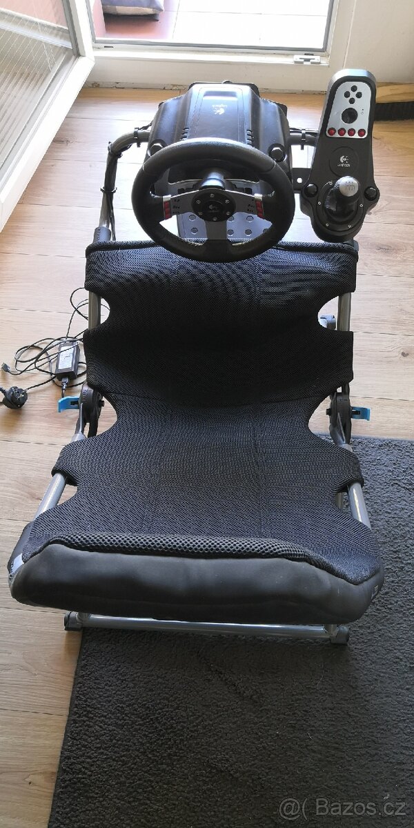 závodní sedacka s volantem G27 - 5
