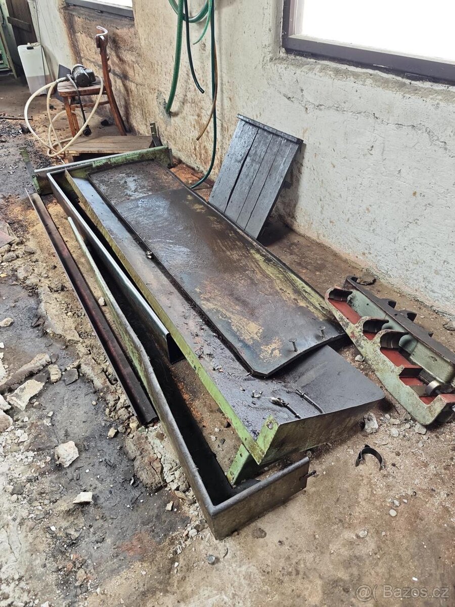 Hrotový soustruh TOS SU 63 A - 5