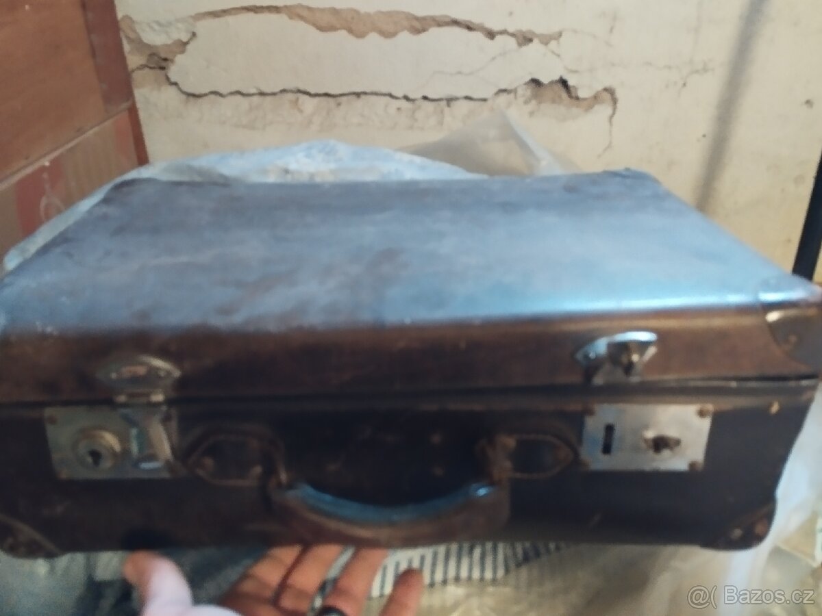Staré kufry - 5