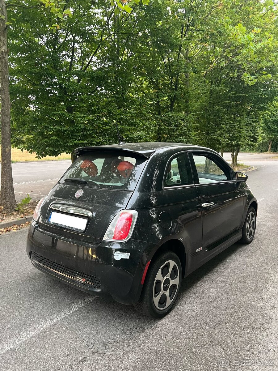 Fiat 500e, 83 kW, rok 2014 - 5