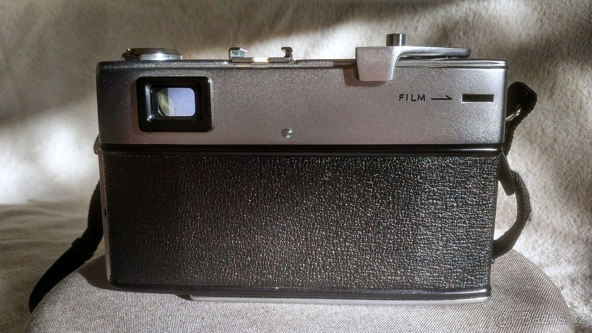 Minolta Hi-Matic 11 Rokkor PF 45 mm f/1,7 35mm fotoaparát - 5