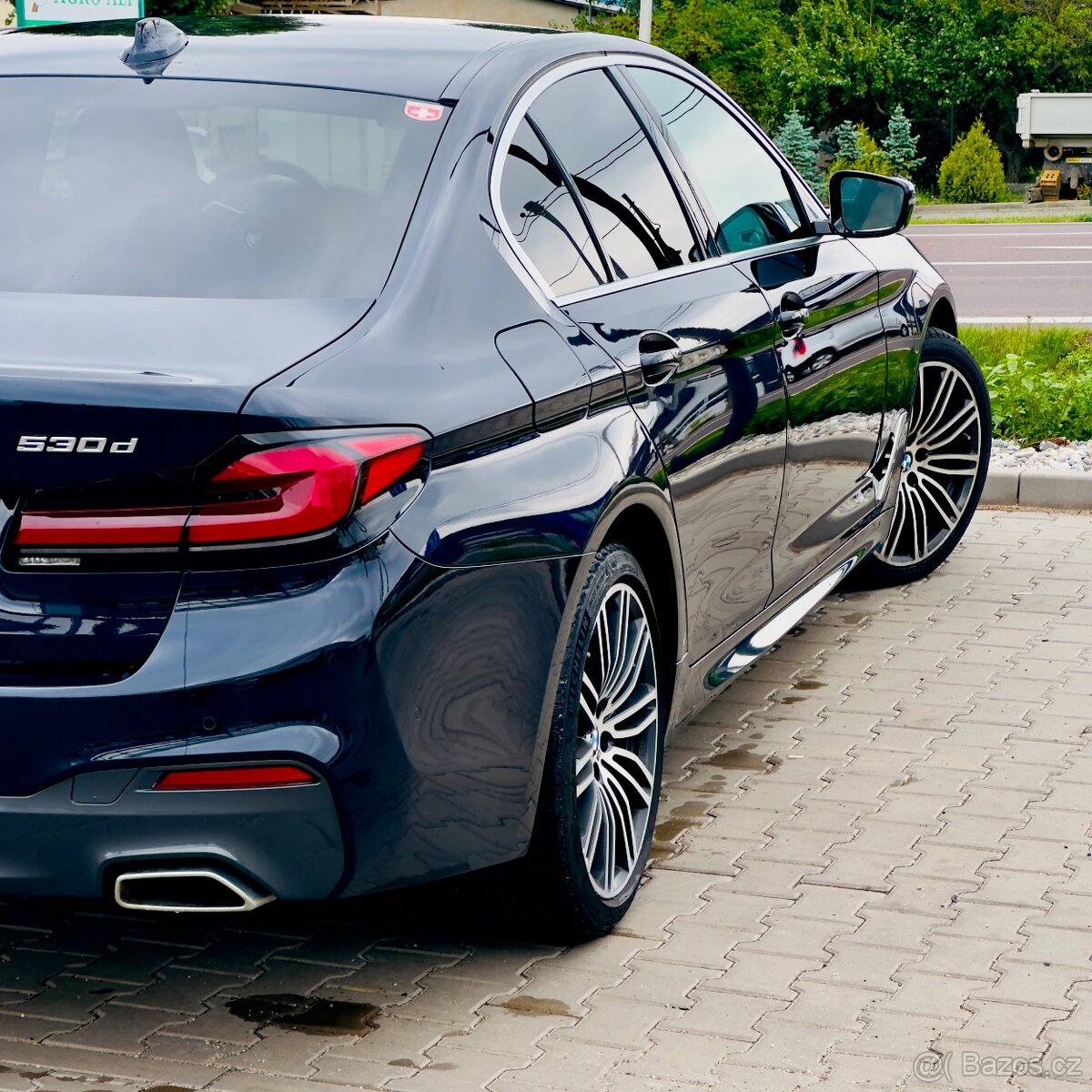 BMW 530 XD 4X4 MSport servis Bmw TOP STAV - 5