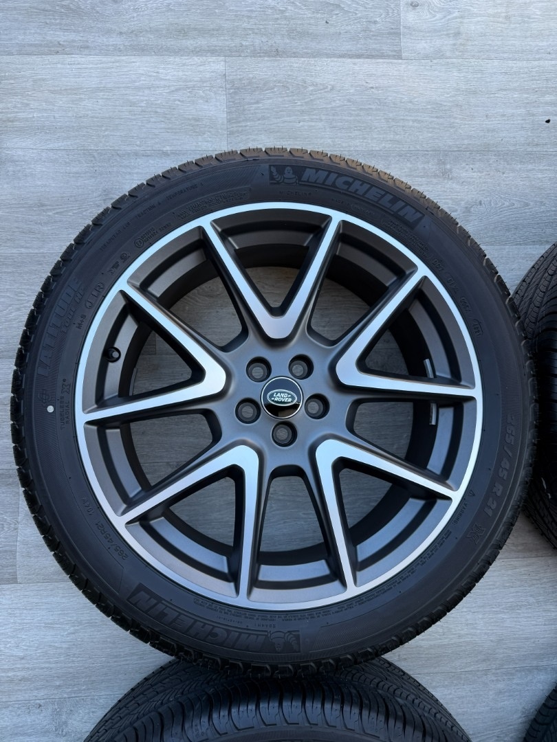 R21 ORIG.ALU KOLA LRRR VELAR 265/45/21 ZÁNOVNÍ - 5