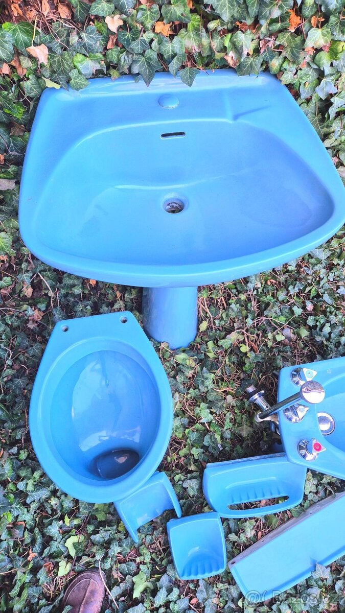 Sanitární keramika - retro set - 5