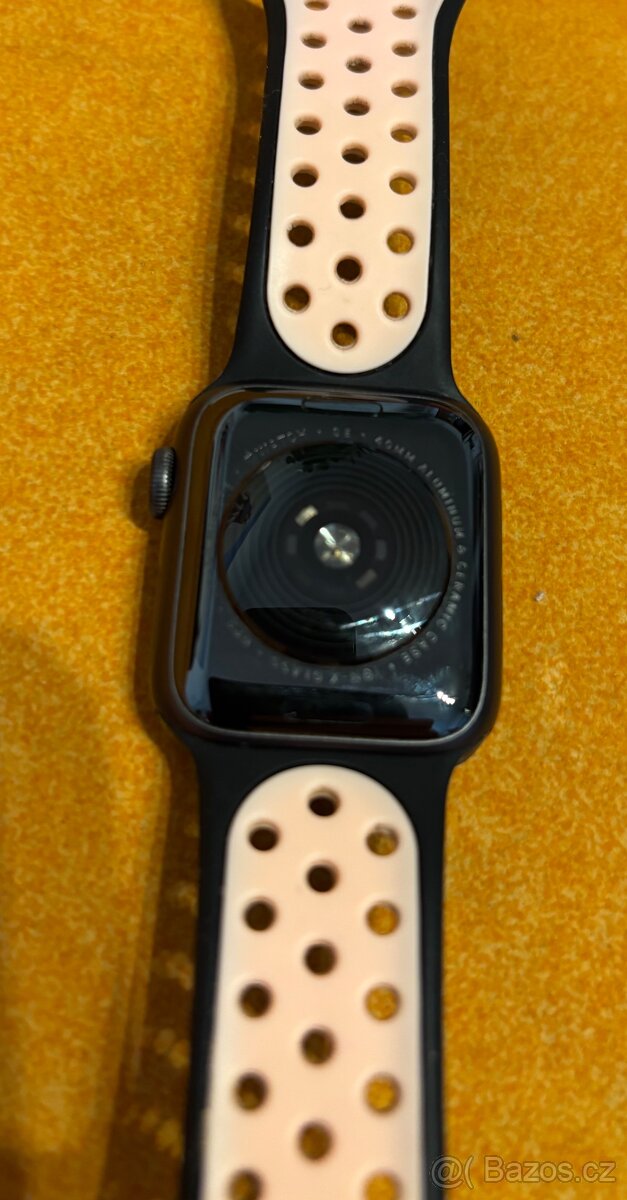 Apple watch SE - 5