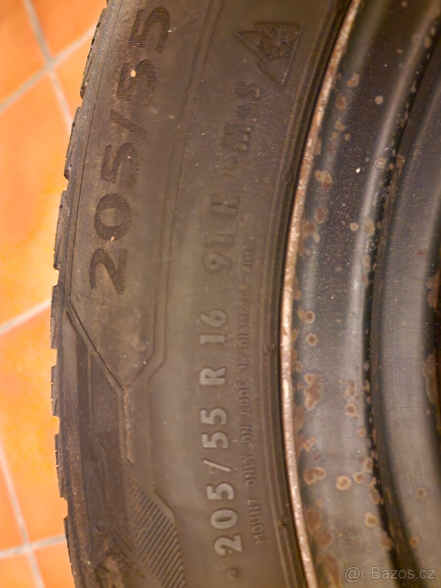 Zimní pneu 205/55 R16 na discích 5x108 - 5