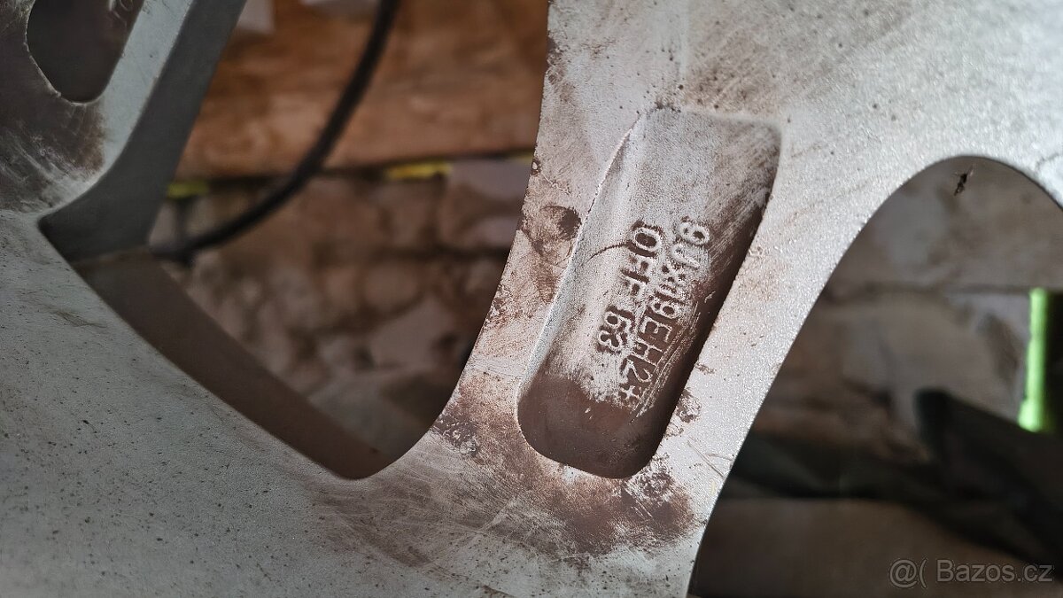 9x19 Land Rover Range Rover