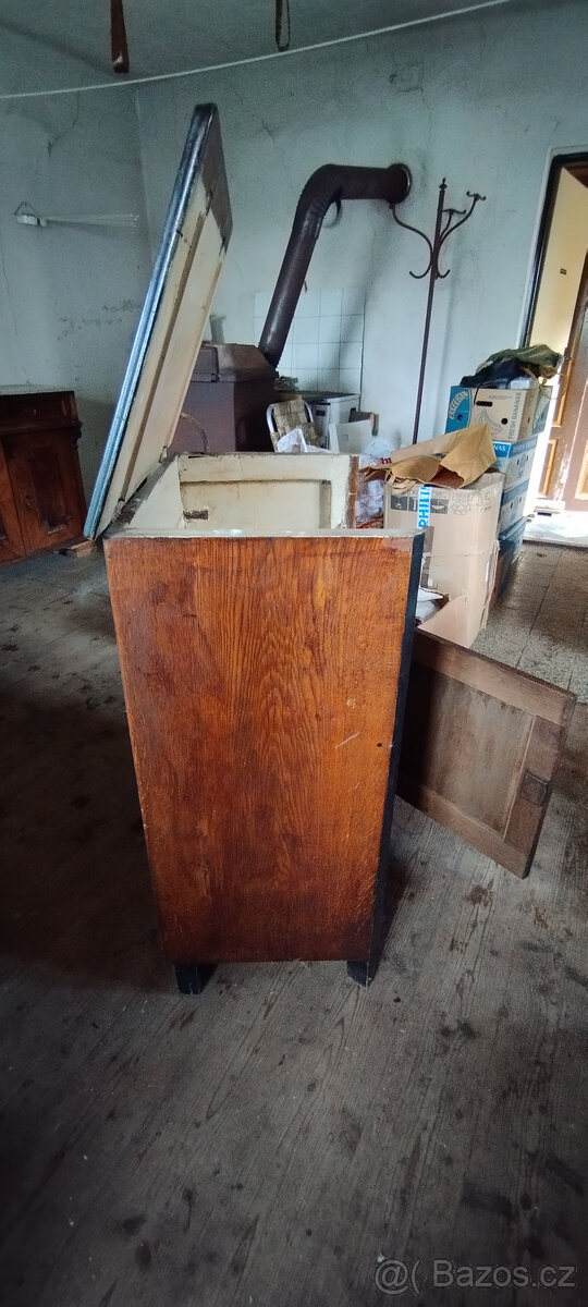 Vysoká úzká Biedermeier Skříňka (K renovaci) - 5