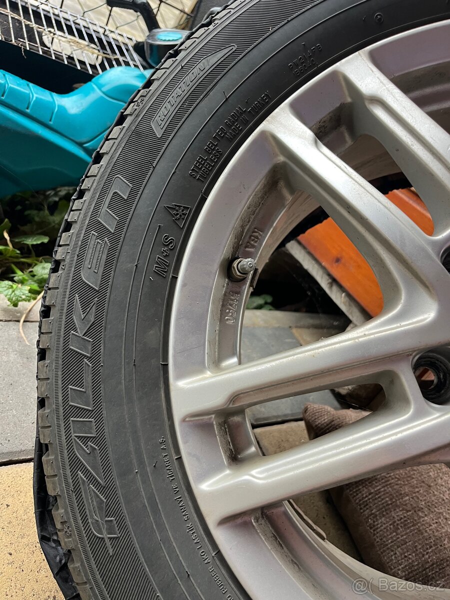 Kola Hyundai Kona - 5